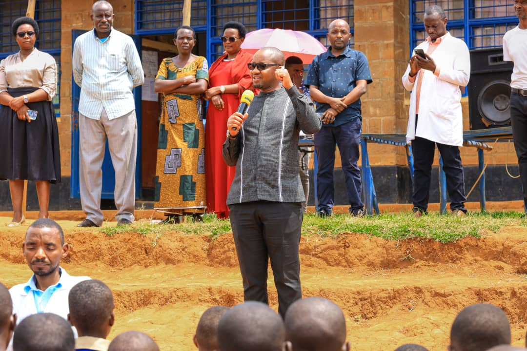 Une activité d’hygiène scolaire au GS Rusumo, à Kirehe